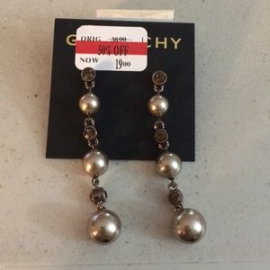 🌿NWT Givenchy Fashion Drop Earrings